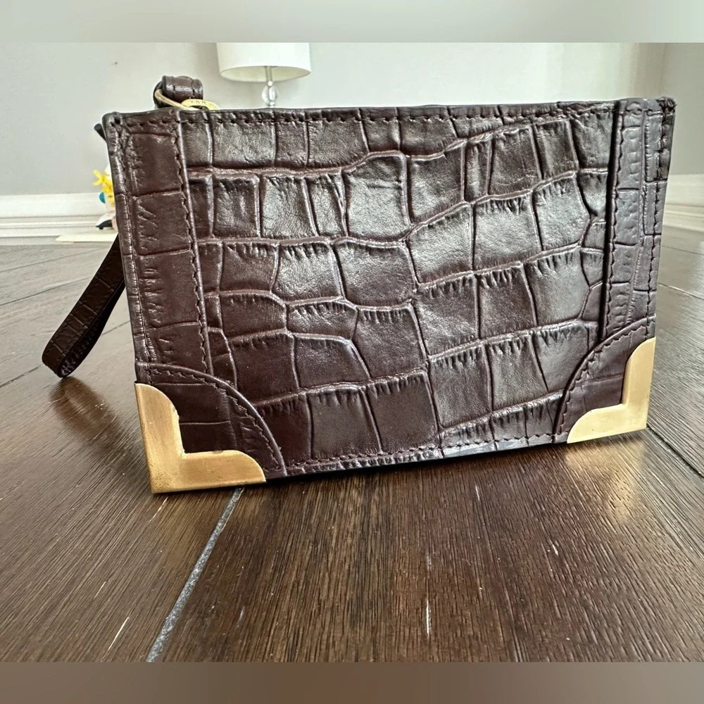 Foley + Corinna wristlet